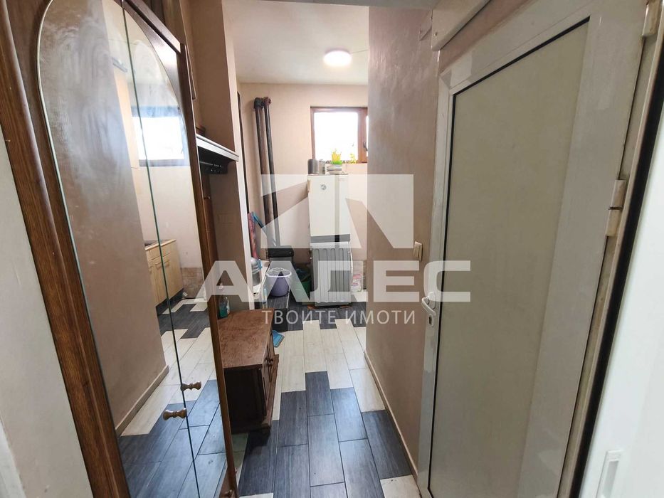 Дава се под наем Офис в София, Център - 24 кв.м за 328.95 € - Снимка #3