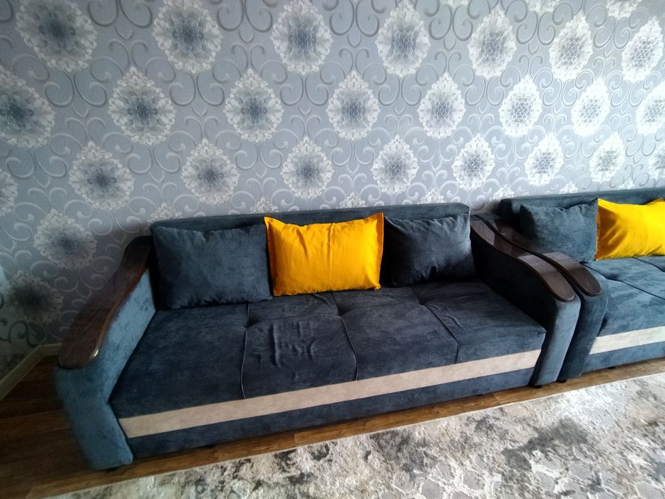 Диван Сатыладыы!! ПРОДАЕТСЯ ДИВАН