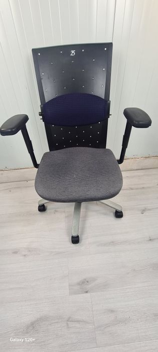 Немски конферентни и посетителски столове за комфорт и ергономия