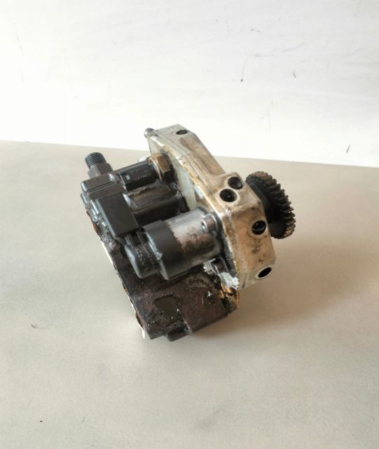 Pompa înalta presiune  a6420700501 Mercedes-Benz ML W164 seria