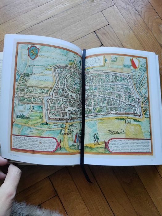 Carte album Cities of the Worlds