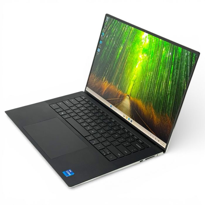 Лаптоп Dell XPS 9510 15" WUXGA i7-11800H 16RAM 512GB SSD RTX 3050