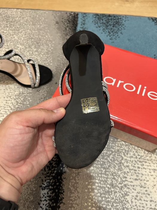 Sandale cu toc marimea 35