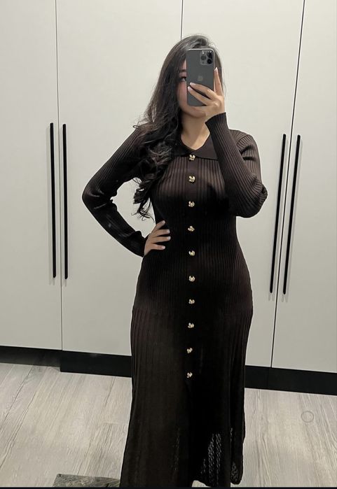 Продам новые платья