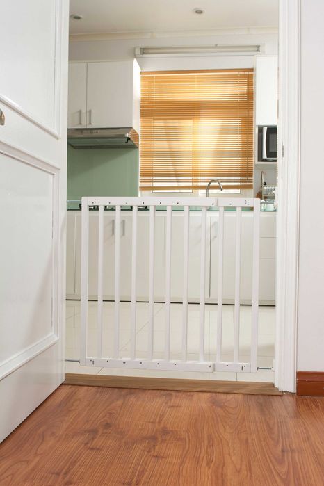 Poarta de siguranta Maya 63,5-105,5cm, lemn -bariera protectie scara