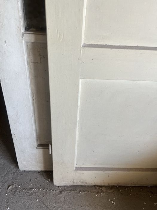 Стара Дървена врата