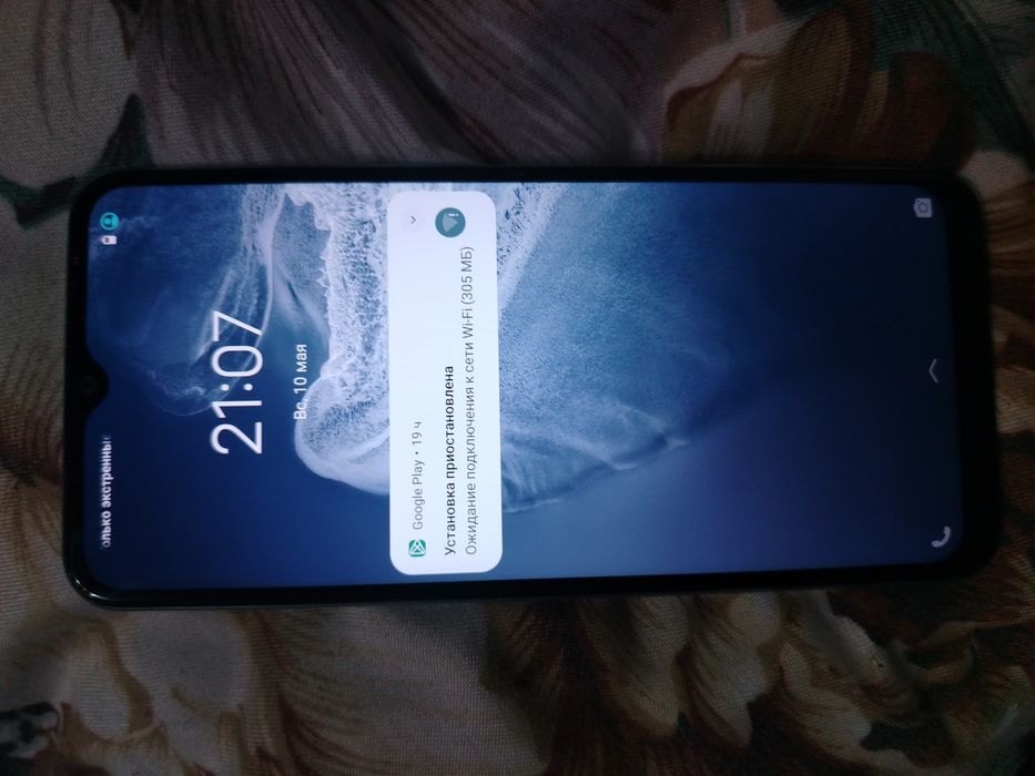 Продам телефон vivo y21