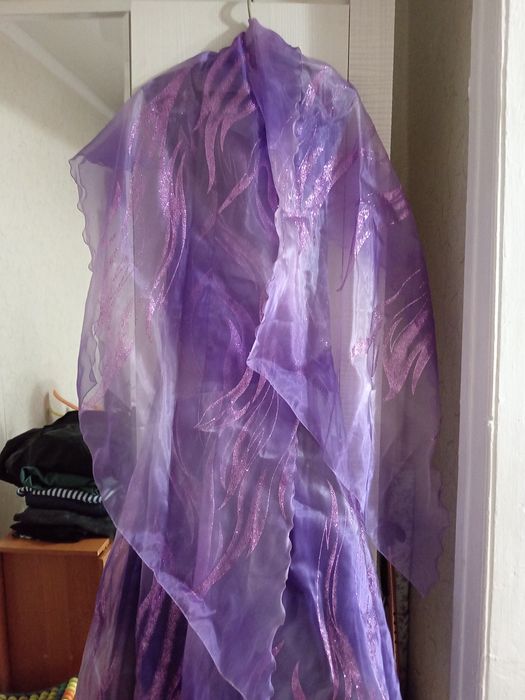 Продам вечернее платье (выпускное)