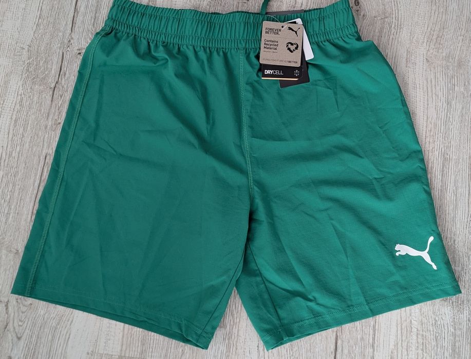 Pantaloni noi,scurți, sport mărimea M