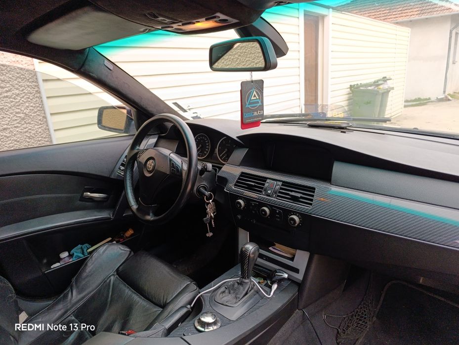 Продавам BMW E60 530d