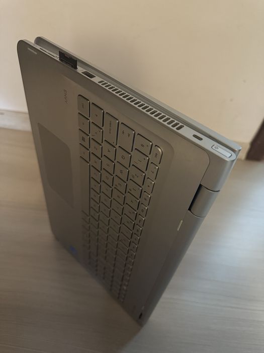 Laptop HP ENVY x360 convertible 15-w070nz