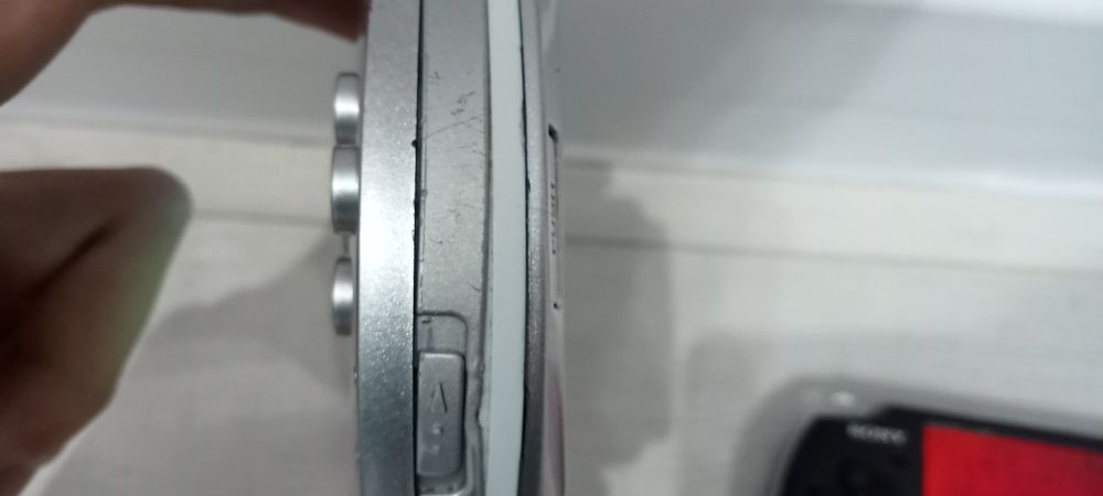 Продаю PSP1000 и 3000