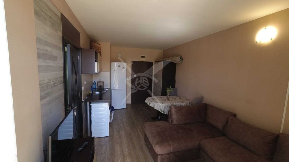 Продава се Двустаен апартамент в София, Хладилника - 50 кв.м за 1360 €/кв.м - Снимка #1