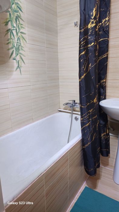 Пришахтинск.  По часам.