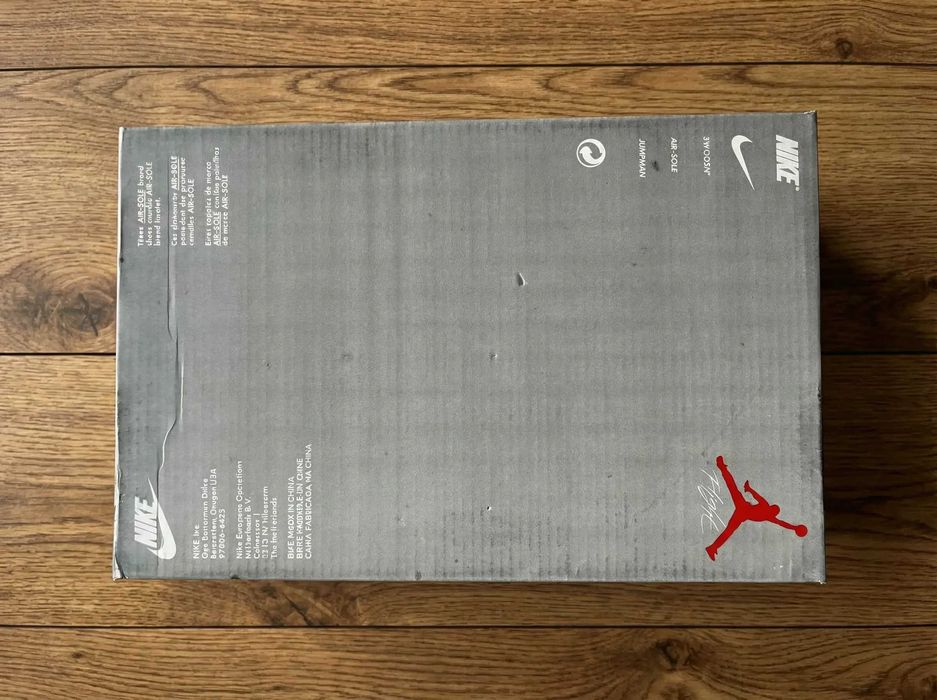 JORDAN 4 negri cu cutie