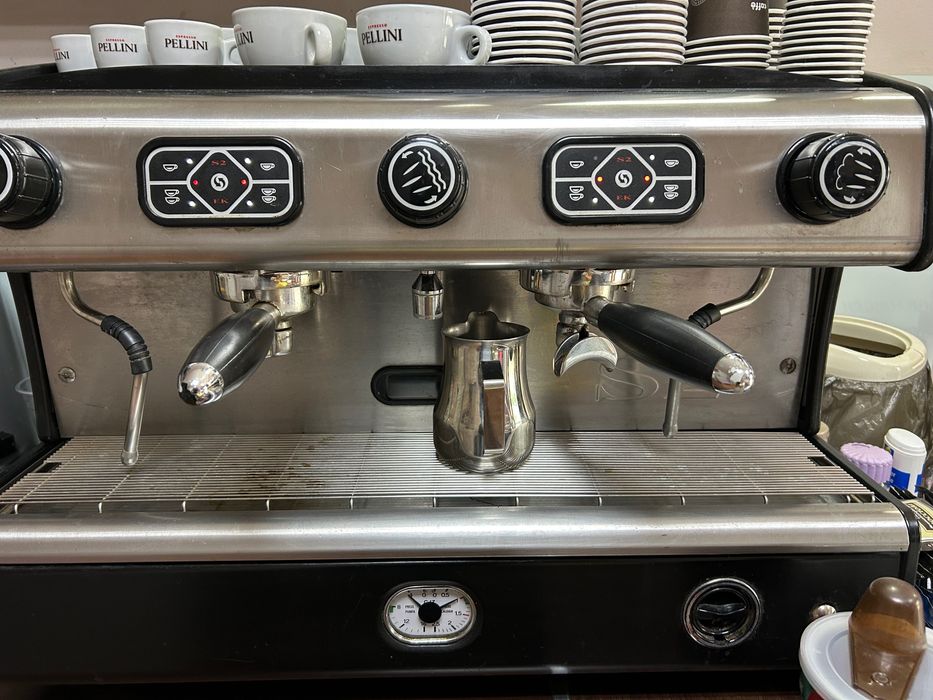 Професионална кафе машина