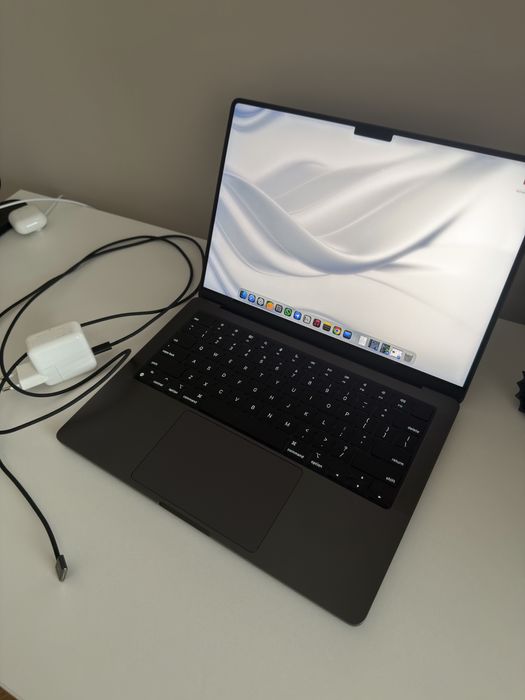 Macbook Pro 14 M4 Pro 24gb ssd 512gb