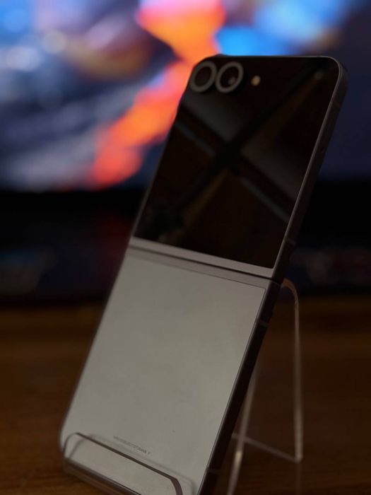 Samsung Galaxy Z Flip 6