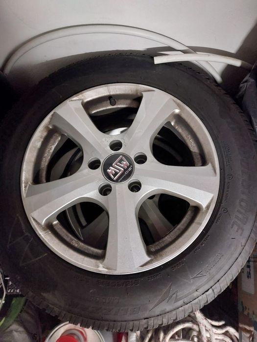 Garmin 61 LMT-D de vanzare. Pret 900 lei negociabil. Predare in vaslui