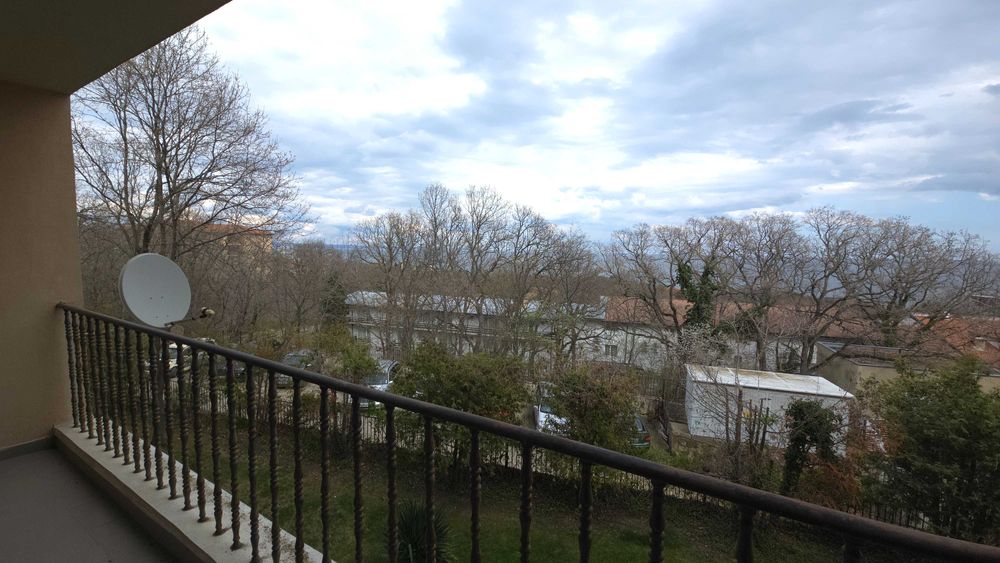 Продавам 3-СТАЕН апартамент