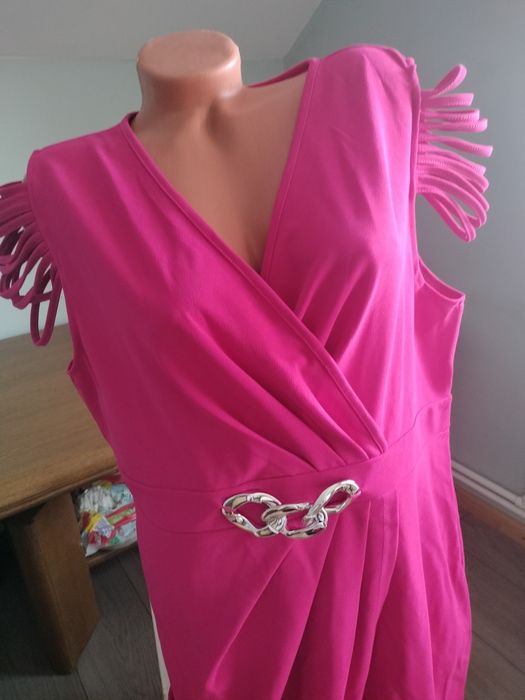 Vând Rochiță Dama