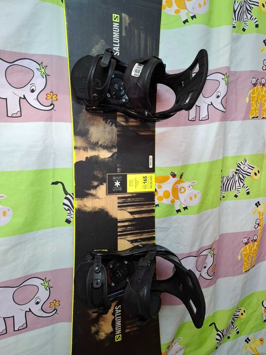 Placa snowboard 165 cm Salomon wide cu legaturi Burton incluse