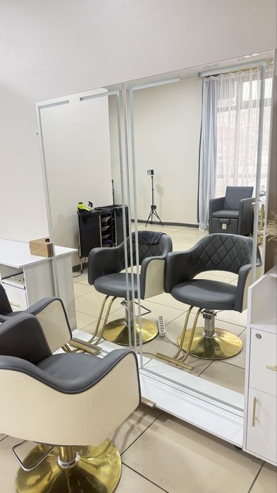 айна салонга биыктыгы  2м