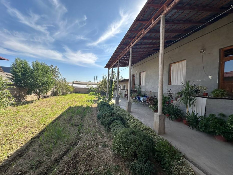 Assalomu alekum katta intifoqdan uy sotiladi