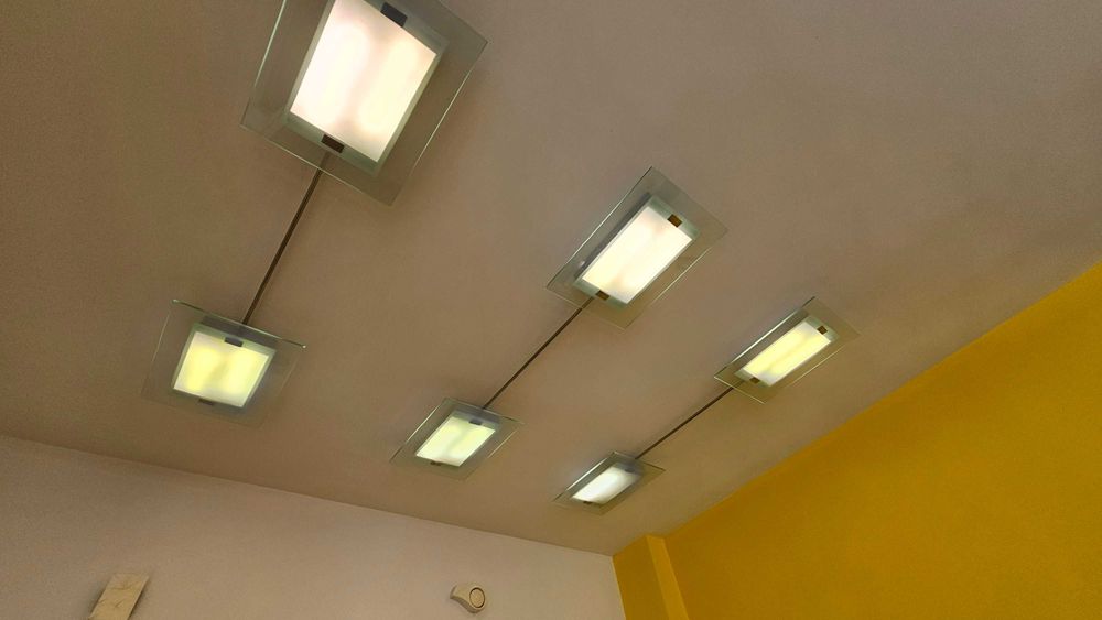 Осветителни тела (лампи) за офис или дома - пълно оборудване