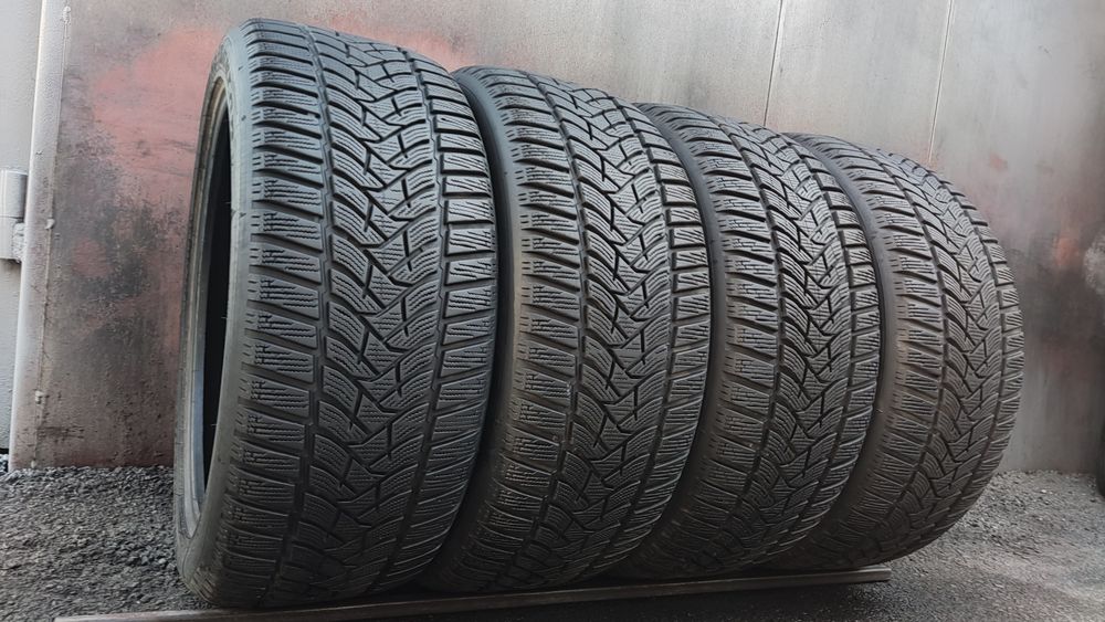 4бр. зимни гуми 235/45/18 Dunlop Winter Sport 5 
dot23