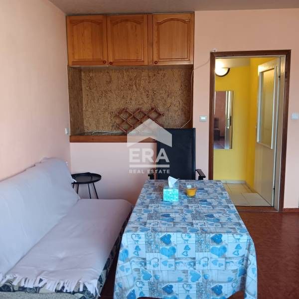 Ексклузивно от ЕРА Лайф! Двустаен мезонет под наем, Център , Варна .