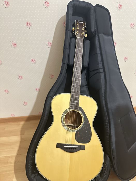 Новая акустическая гитара Yamaha LS6M