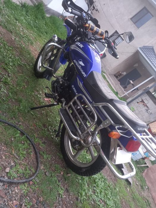 Мотоцикл 200 кубов сольник