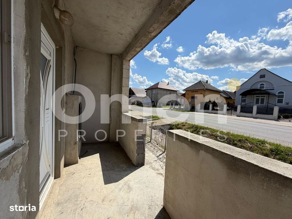 Apartament cu 3 camere | pe 2 niveluri | cu garaj | zona centrala | sa