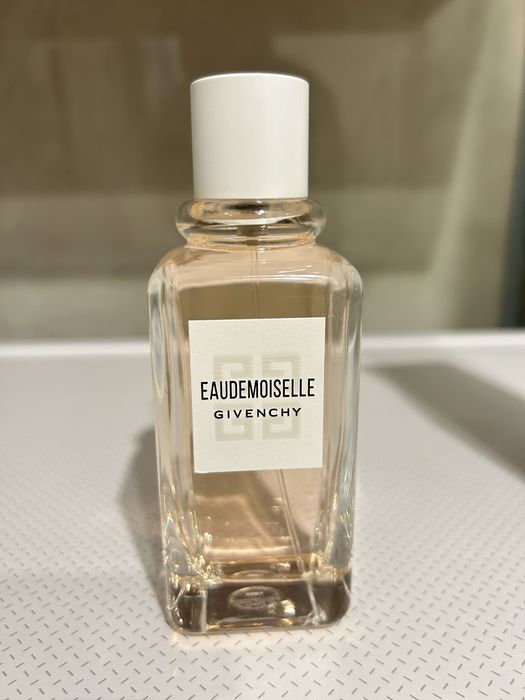 Продается Eaudemoiselle Eau Florale Givenchy 100