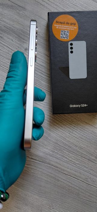 Samsung s24 plus grey