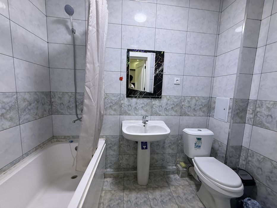 Продается 2х квартина на 2 этаже Узбекистанская