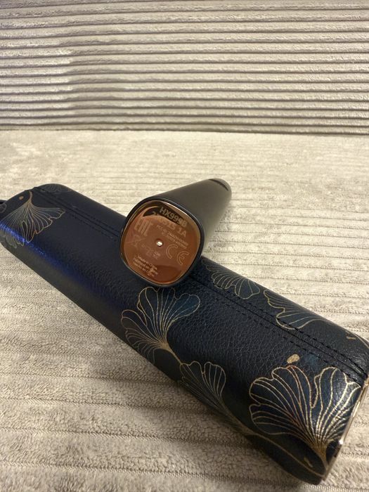 Philips Sonicare DiamondClean Prestige 9900