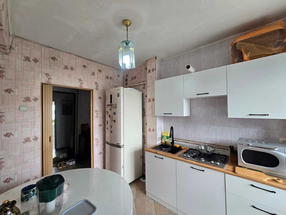 Продам 3ком. квартиру Афцинао 1