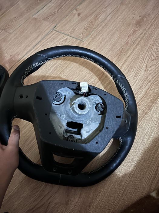 мерс руль сотилади