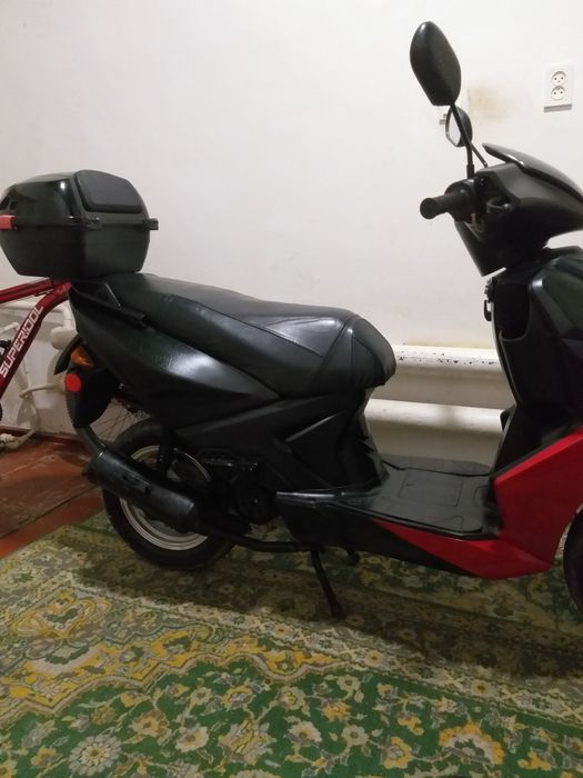 Lifan skuter sotiladi mator 80kub akumlyator toza qoyilgan