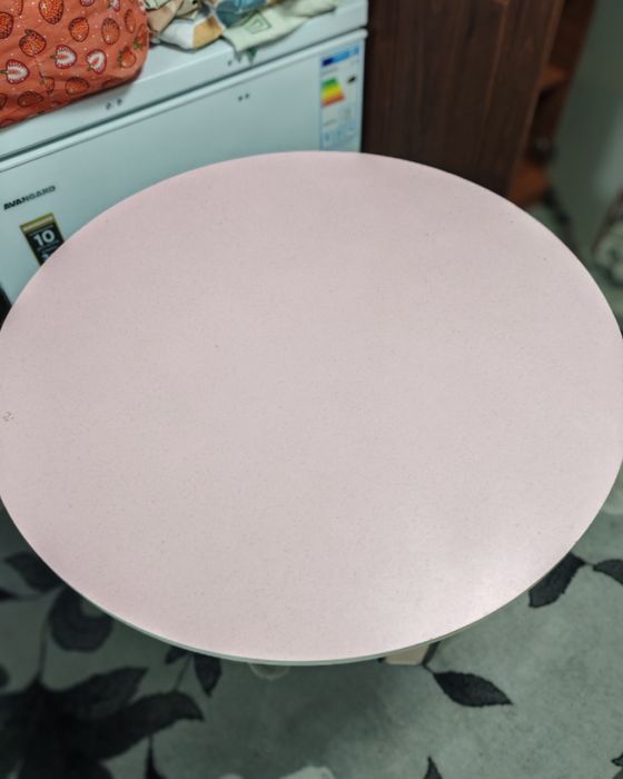 Продам стол круглый