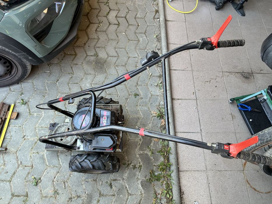 Motocositoare cu motor Briggs & Stratton Sprint 40