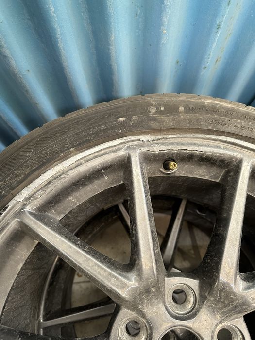 Американские диски Тесла 235/45/18 michelin