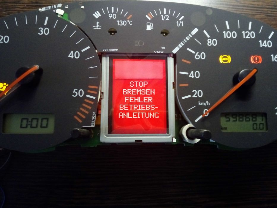 Înlocuire profesionala display LCD și/sau buzzer la ceasurile de bord