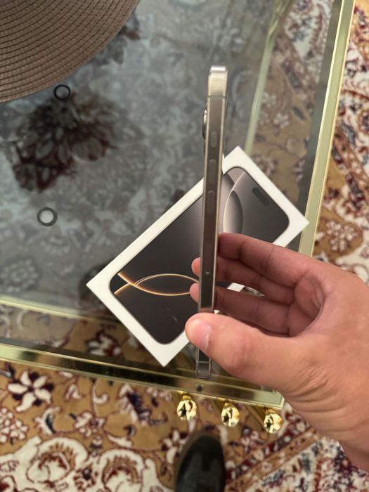 iPhone 16 Pro Max Titan 256 GB