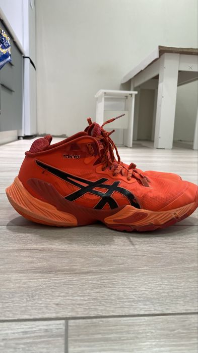 Кроссовки Asics Tokyo