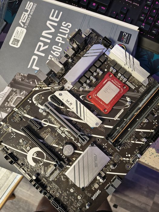 Kit i7 13700K+Asus B760Plus+32Gb ddr5