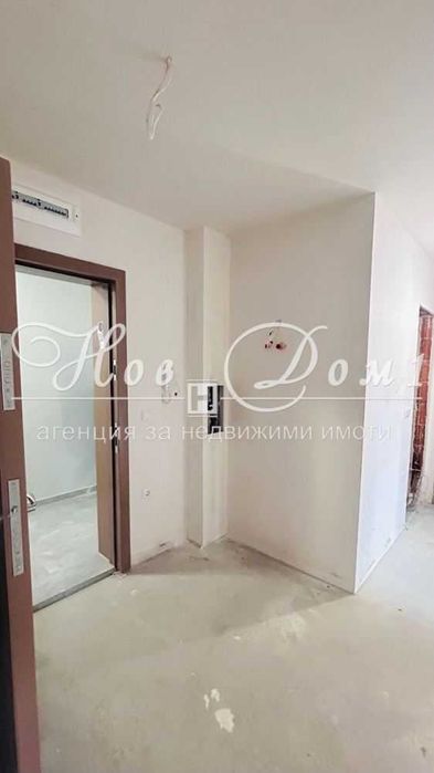 Продава се Тристаен апартамент в Варна, Възраждане 1 - 100 кв.м за 1885 €/кв.м - Снимка #14