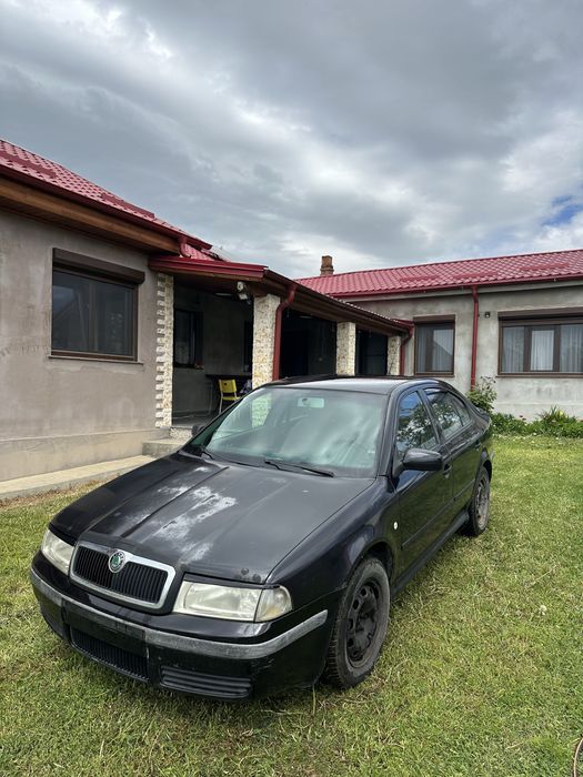 Vand Skoda Octavia 1 radiată